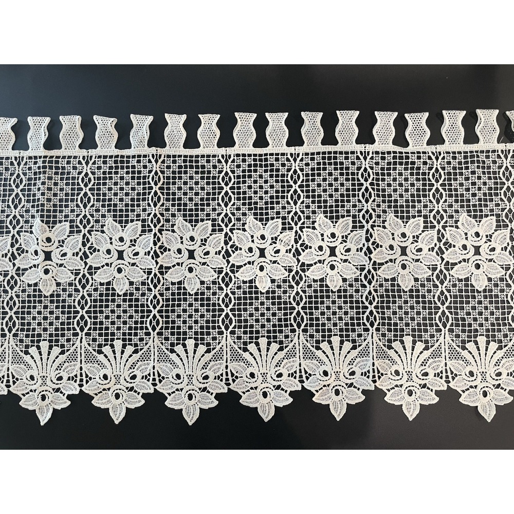 Vintage European Macrame Lace  Valance Ecru Beige French‎ Country  18" x 48"